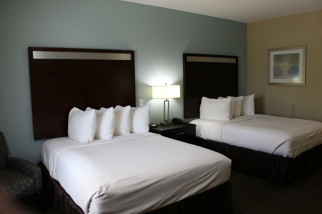 Horizon Inn & Suites Pearsall Bagian luar foto